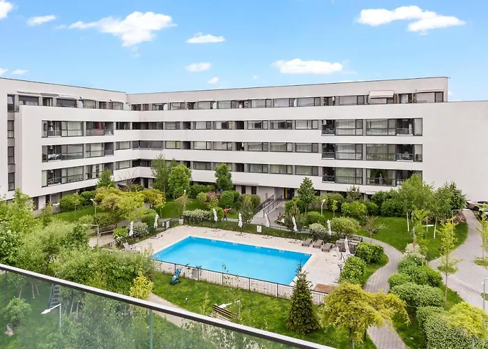 Apartment Atria Urban Gateway, 2br + Pool *