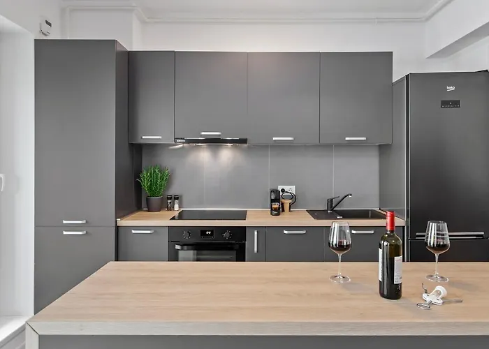 Atria Urban Gateway, 2br + Pool דירה בוקרשט